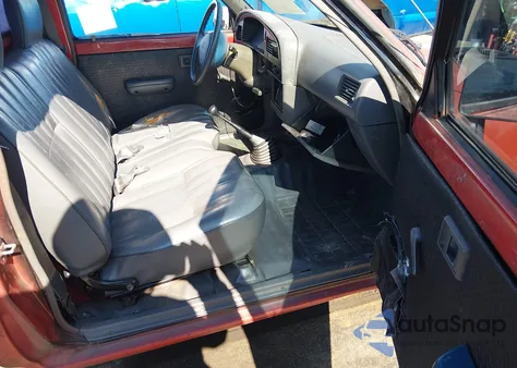 1993 Toyota Pickup 1/2 Ton Short Whlbase Stb из США, поврежденный, VIN 4TARN81A9PZ114501